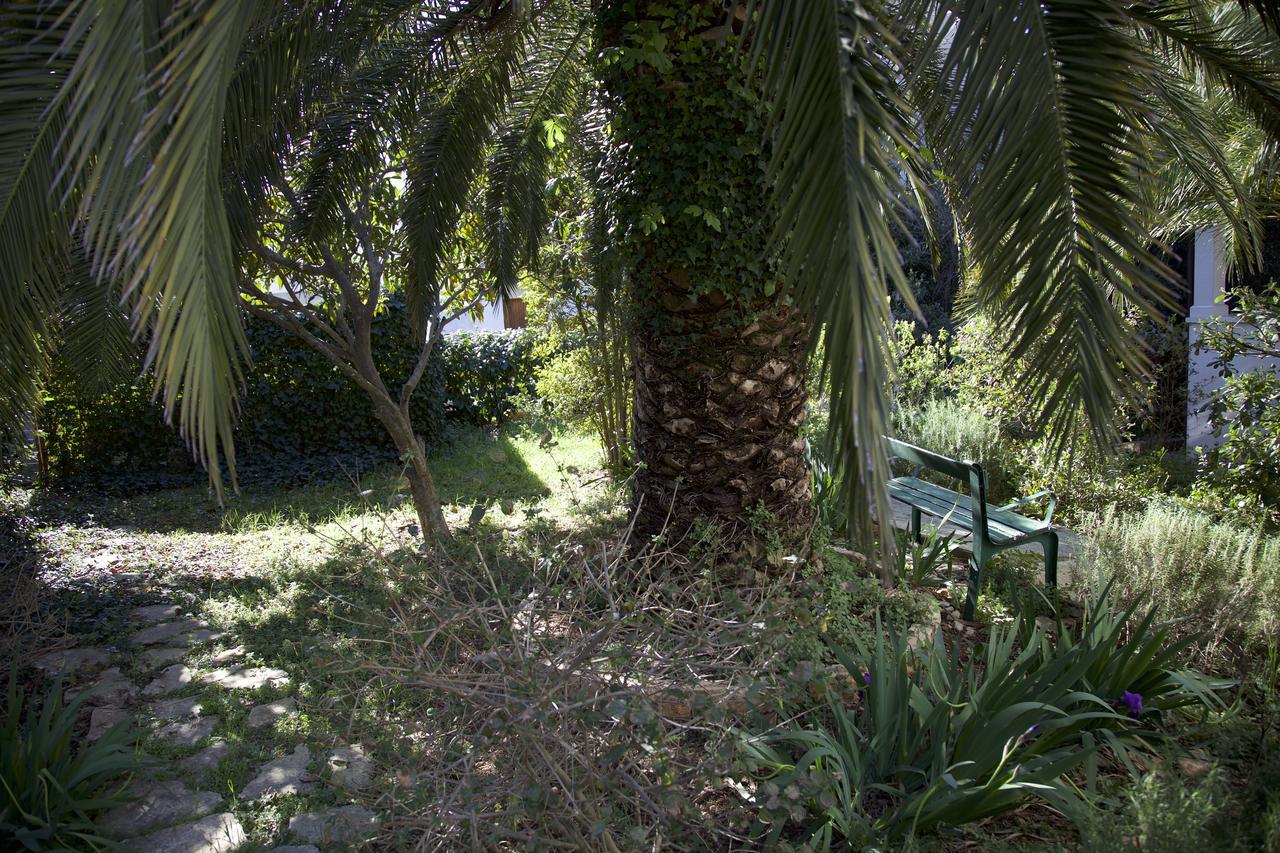 Villa Bunta Sutivan Exterior photo